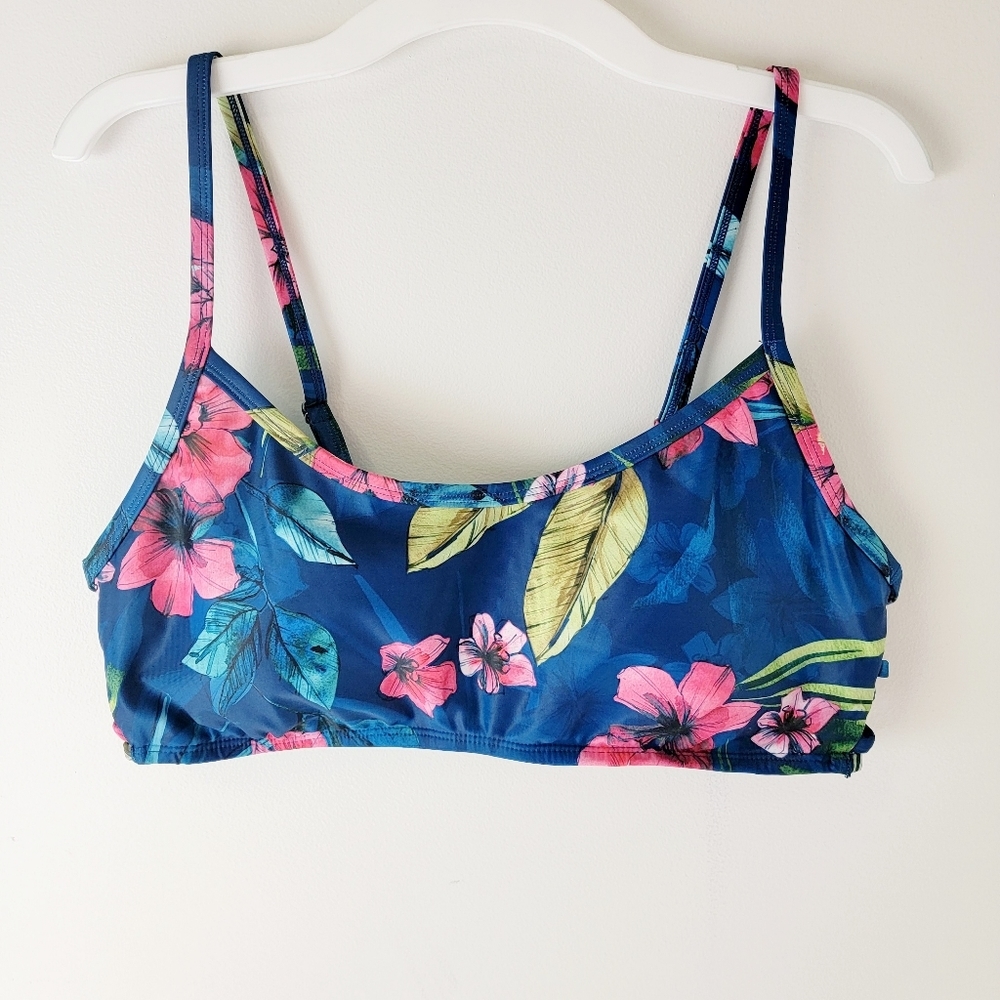 Women's blue floral bikini top